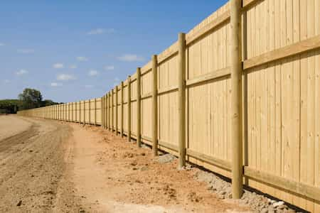 Fence Cleaning